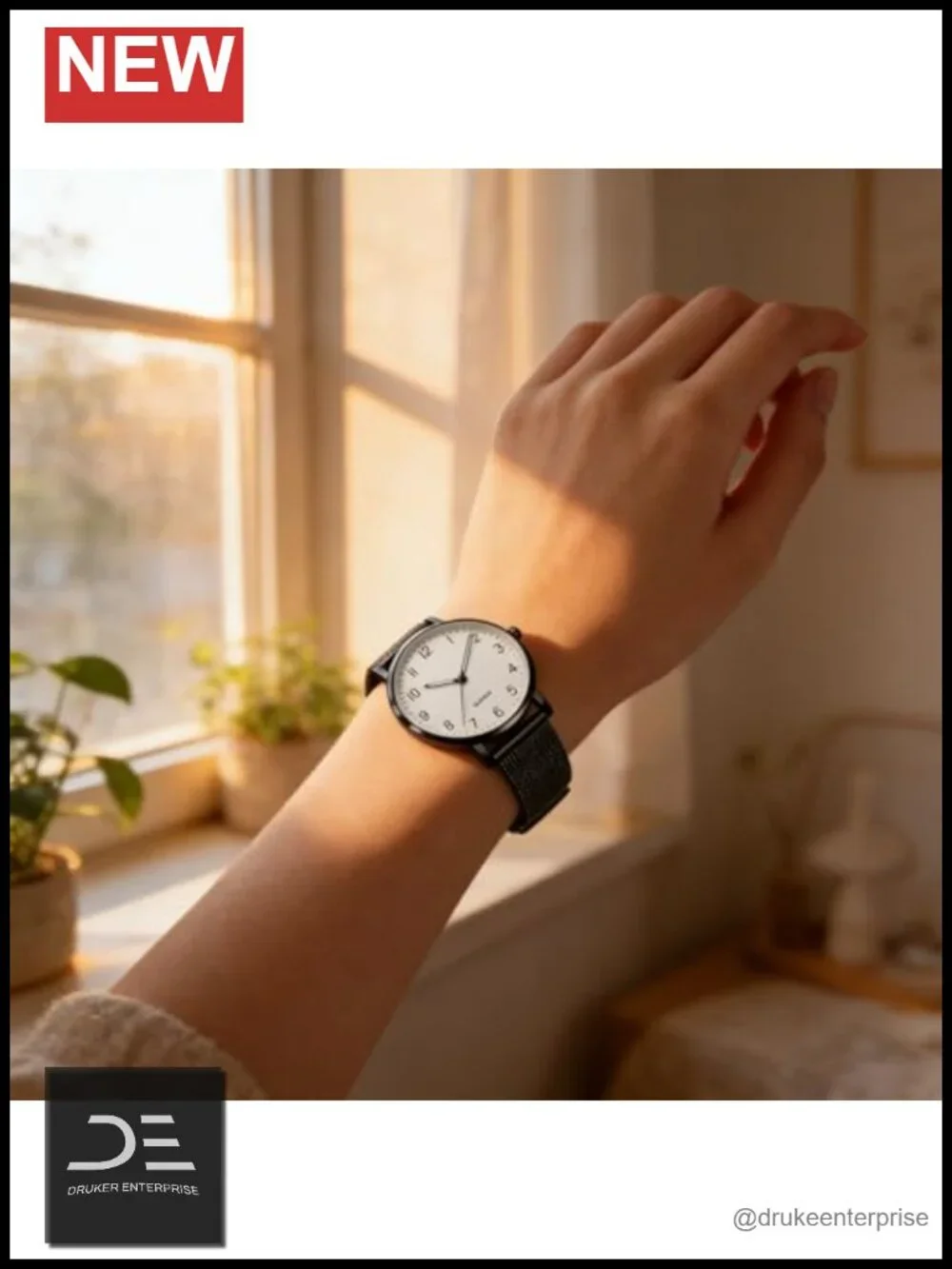 Round Dial Stainless Steel Quartz Wrist Watch with Arabic Numerals